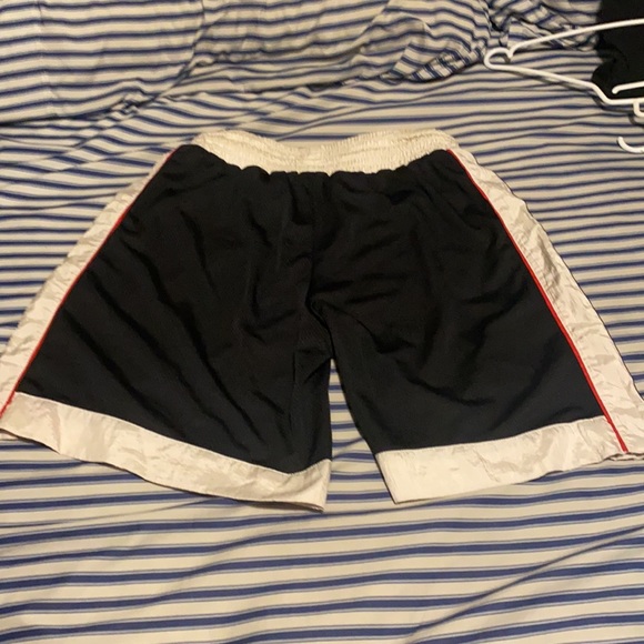 Short Champion - Picture 4 of 4